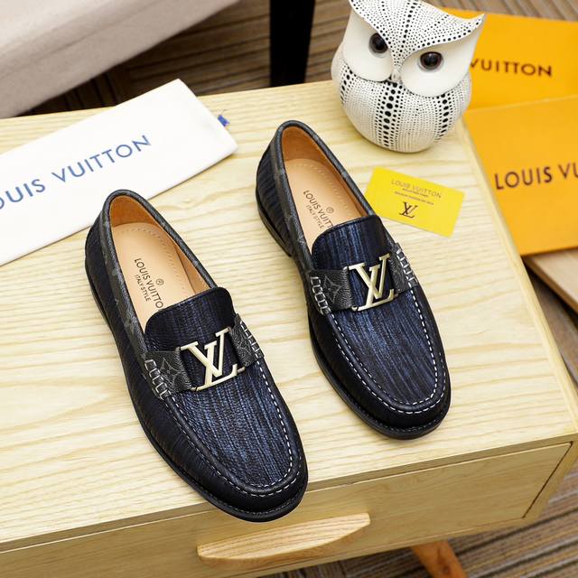 Louis Vuitton 里 路易威登 新款男士休闲商务皮鞋官网原版复制，鞋面采用进口官网1:1材料制作意大利牛皮面，水染内里绝非一般的工艺制造，大厂工艺流程